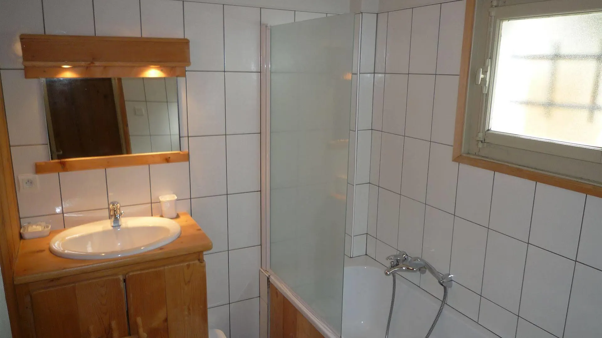 Les Aravis Hotel Combloux 2*,